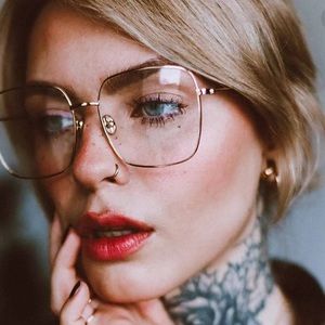 Beautiful gold square eyeglasses ✔️